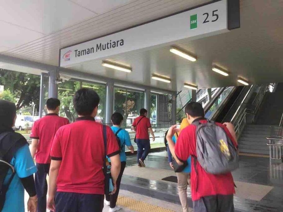 2Br 8Pax Swingduplexekocherasmall—Infinitypool Mrt Kuala Lumpur Kültér fotó